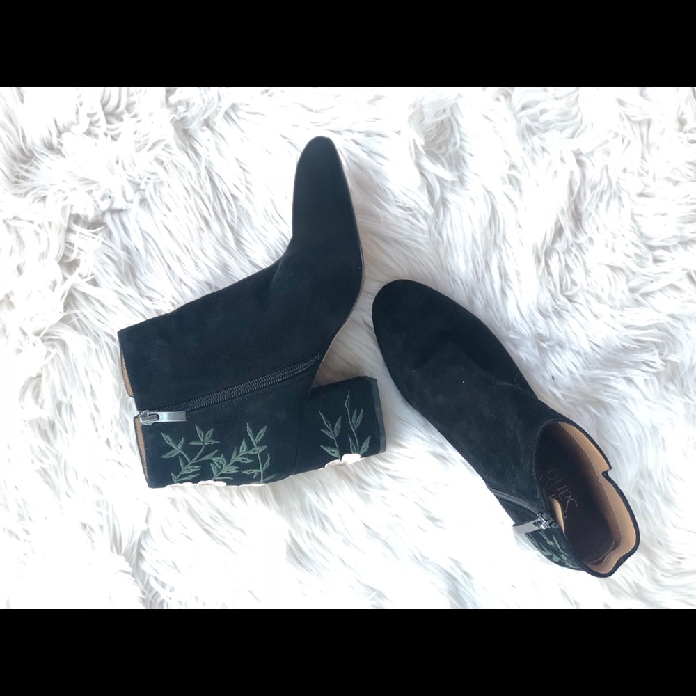 Franco Sarto floral embroidered booties NWOT - Picture 4 of 6